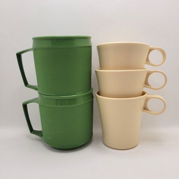 Camping Mugs Retro Melamine Plastic Travel Cup Set of 5 Vtg Alladin Deka Durable - Picture 1 of 12